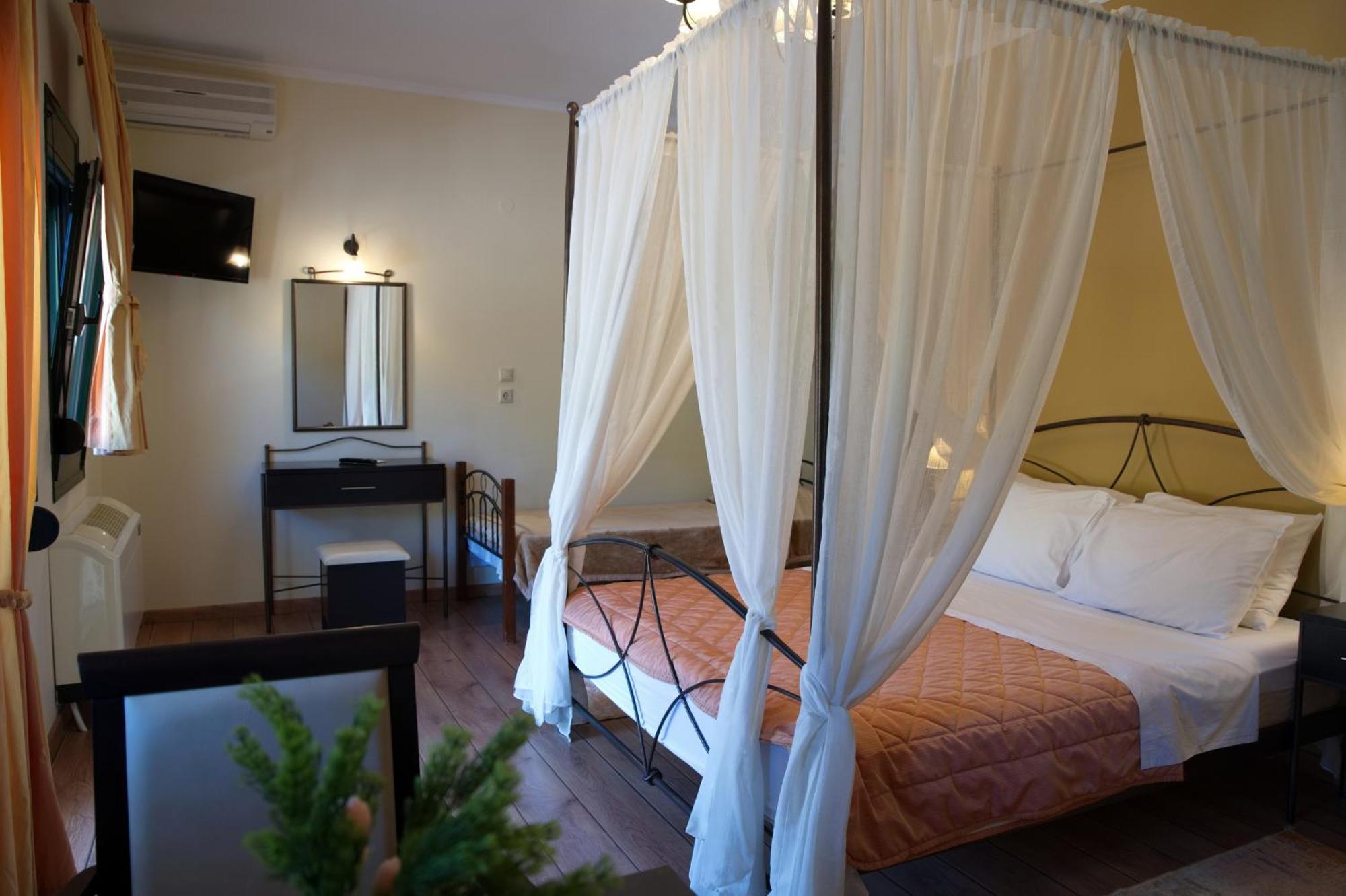 Hotel Agnanti Unique Hospitality Kastoria Bagian luar foto