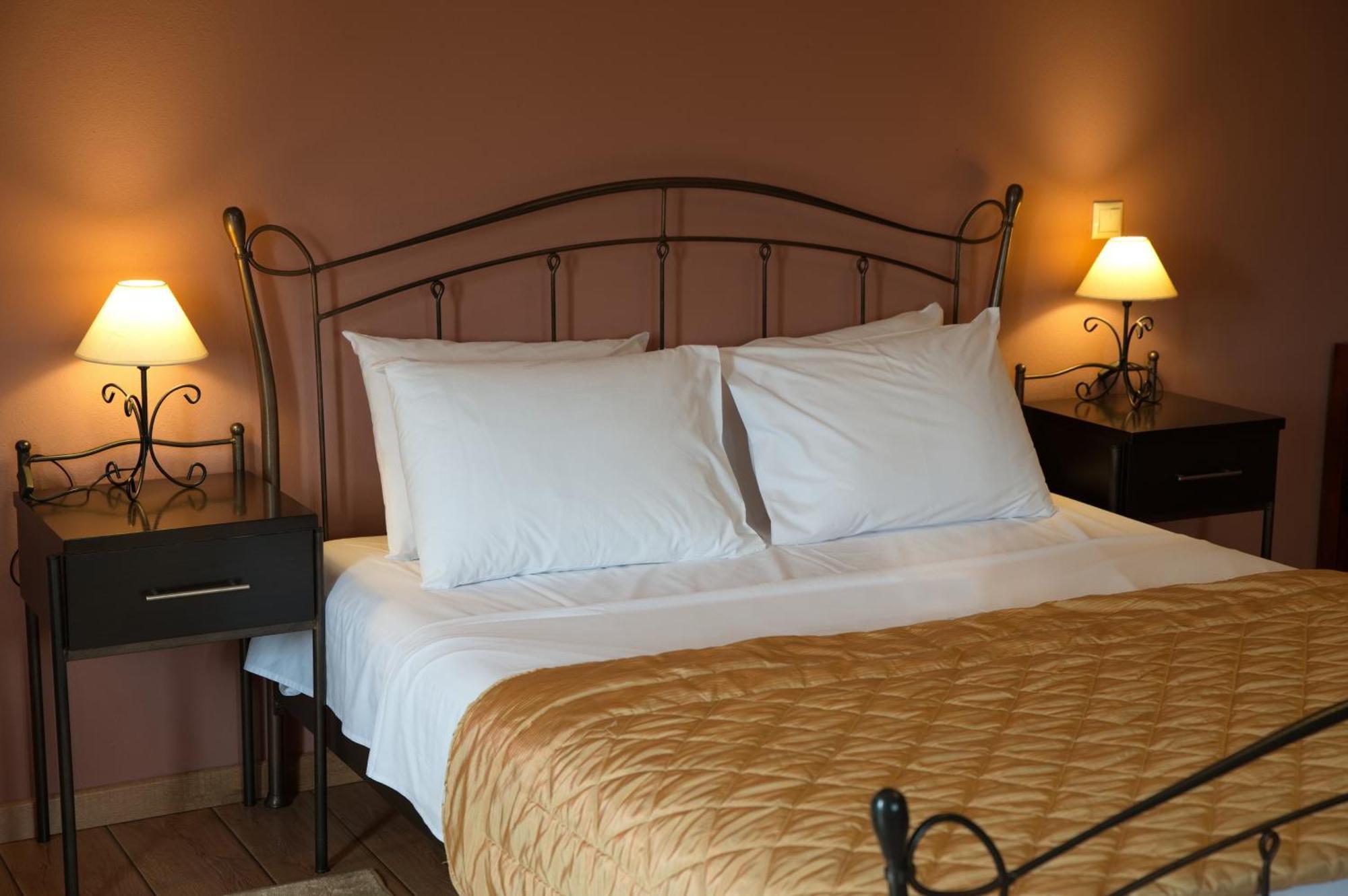 Hotel Agnanti Unique Hospitality Kastoria Bagian luar foto