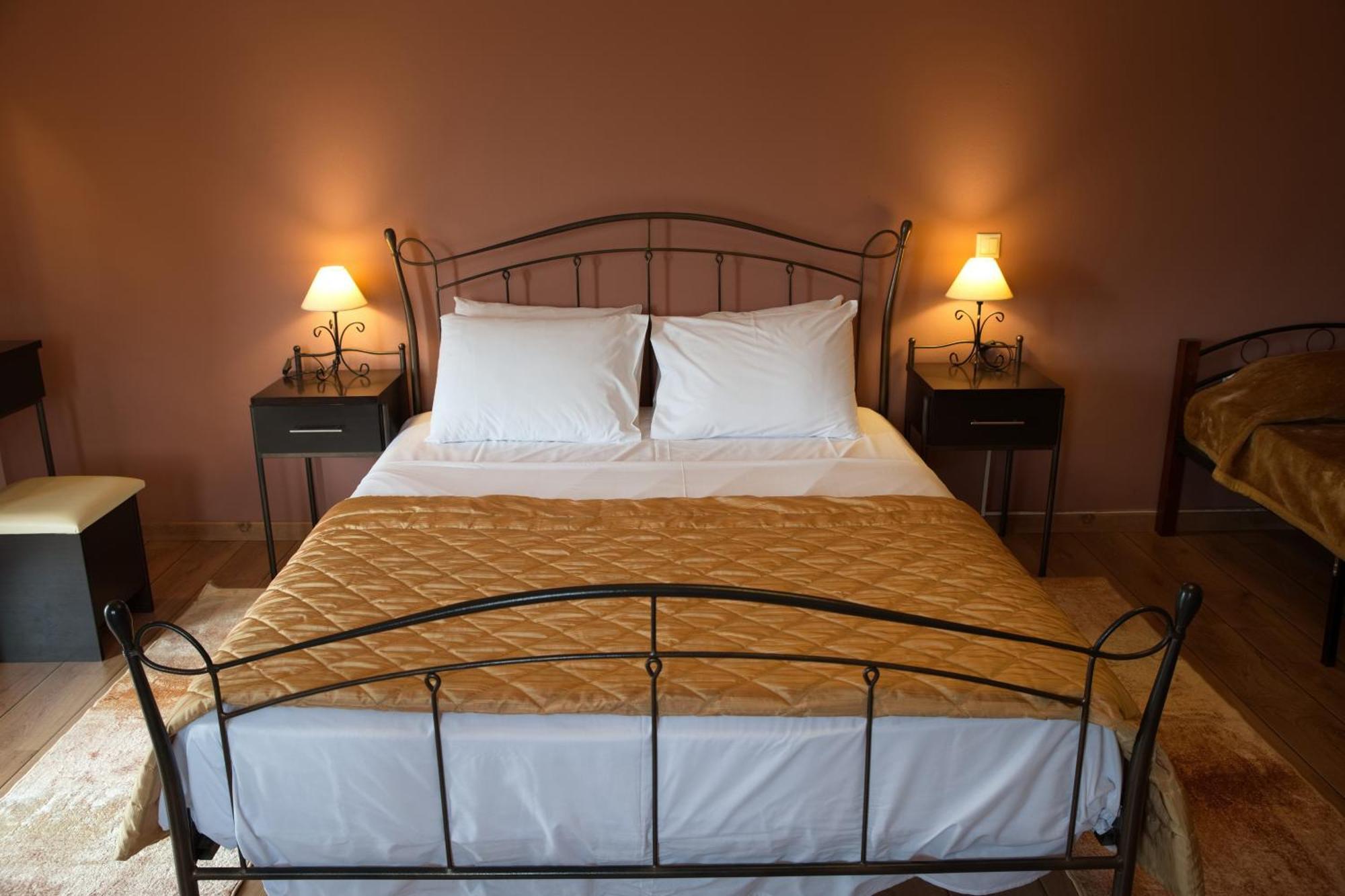 Hotel Agnanti Unique Hospitality Kastoria Bagian luar foto