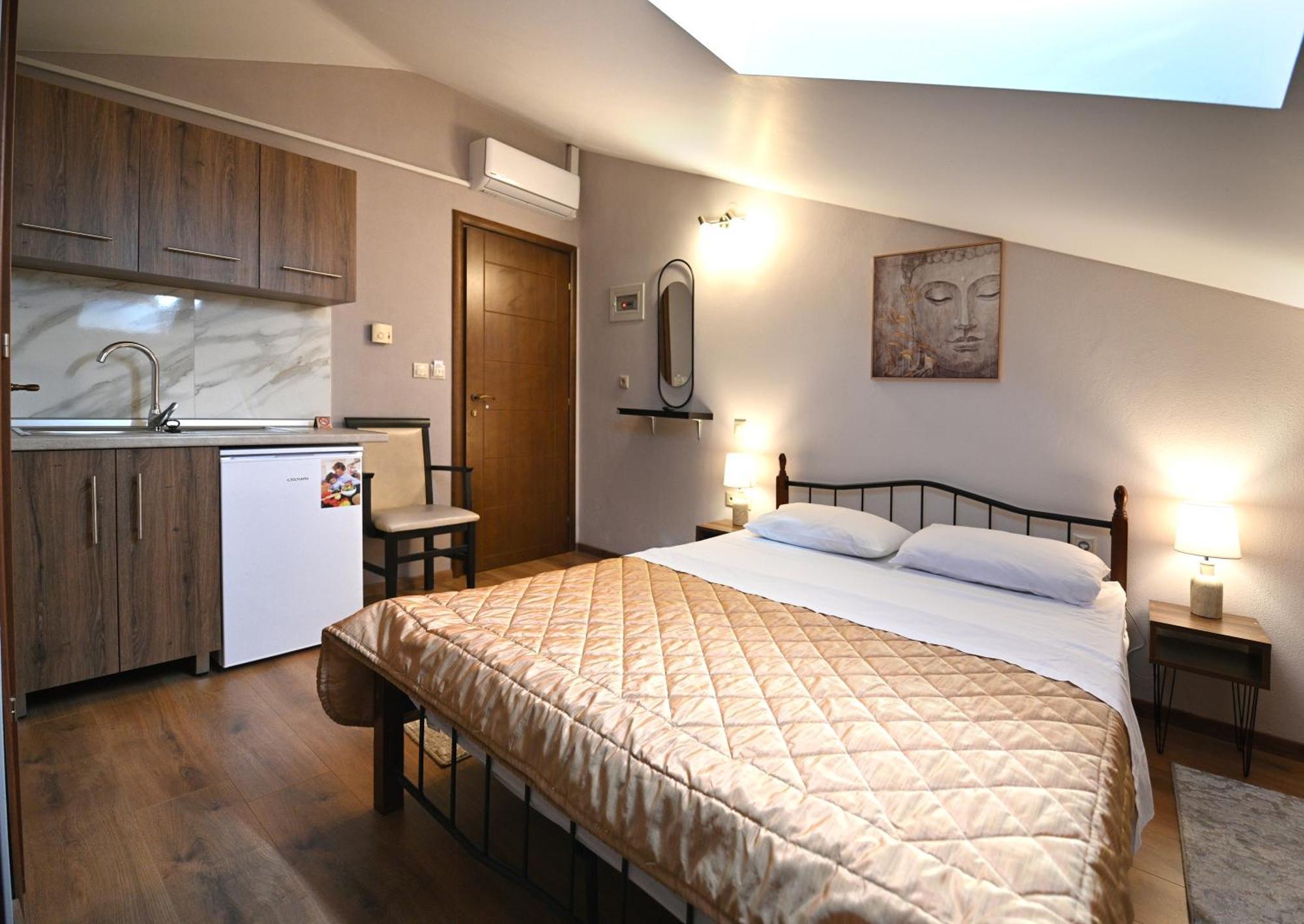 Hotel Agnanti Unique Hospitality Kastoria Bagian luar foto