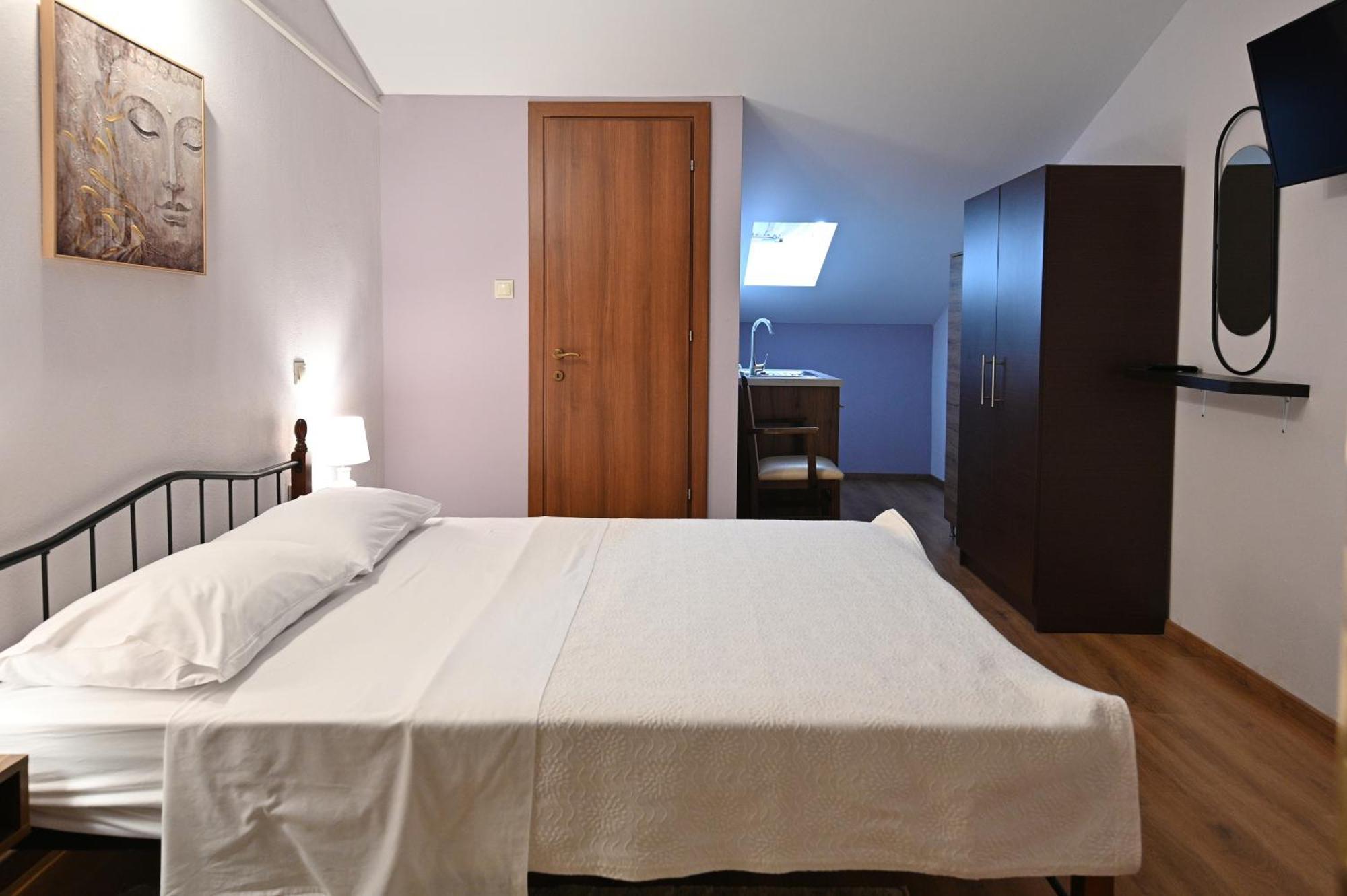 Hotel Agnanti Unique Hospitality Kastoria Bagian luar foto