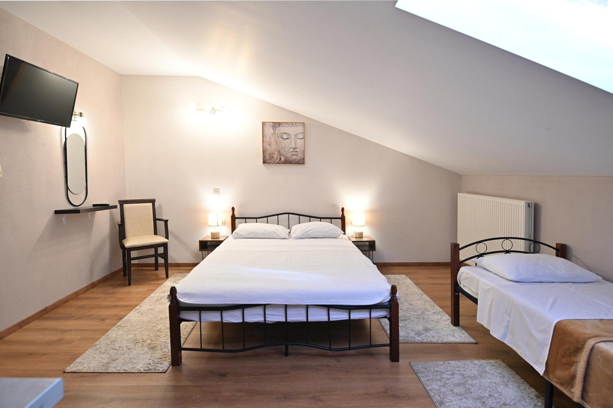 Hotel Agnanti Unique Hospitality Kastoria Bagian luar foto